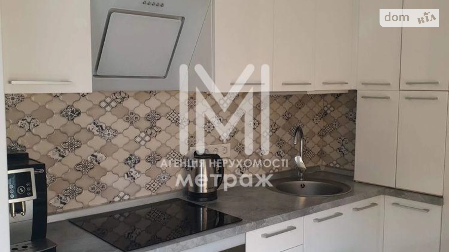 Продается 2-комнатная квартира 59 кв. м в Киеве, ул. Регенераторная, 4 корпус 1