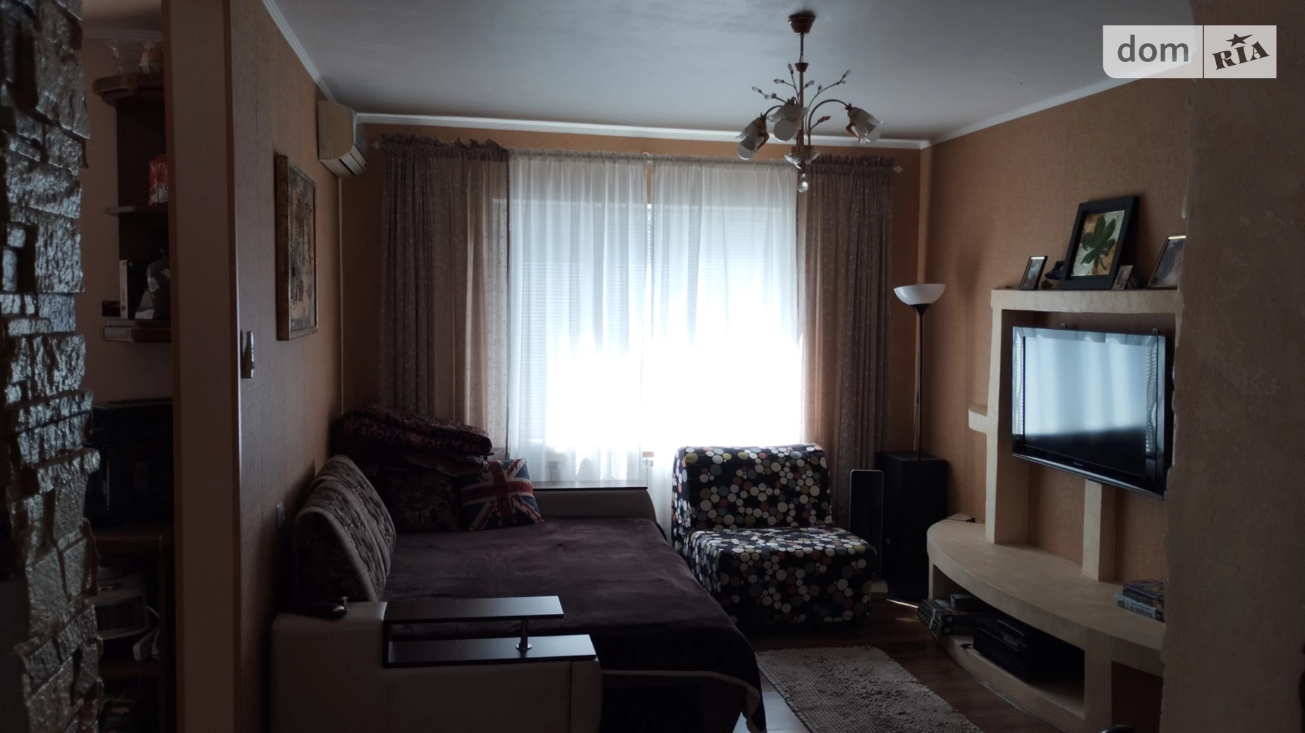 Продается 1-комнатная квартира 41 кв. м в Полтаве, бул. Боровиковского