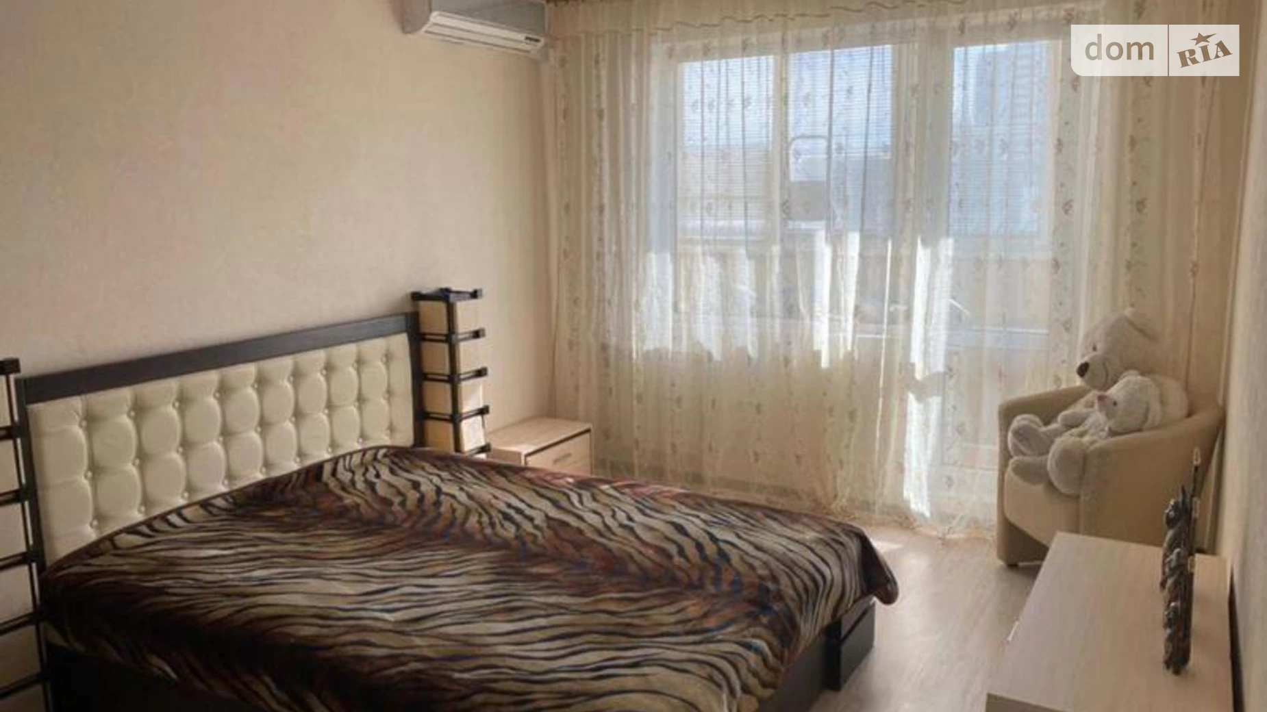 Продается 2-комнатная квартира 62 кв. м в Киеве, ул. Дубровицкая, 8 - фото 2