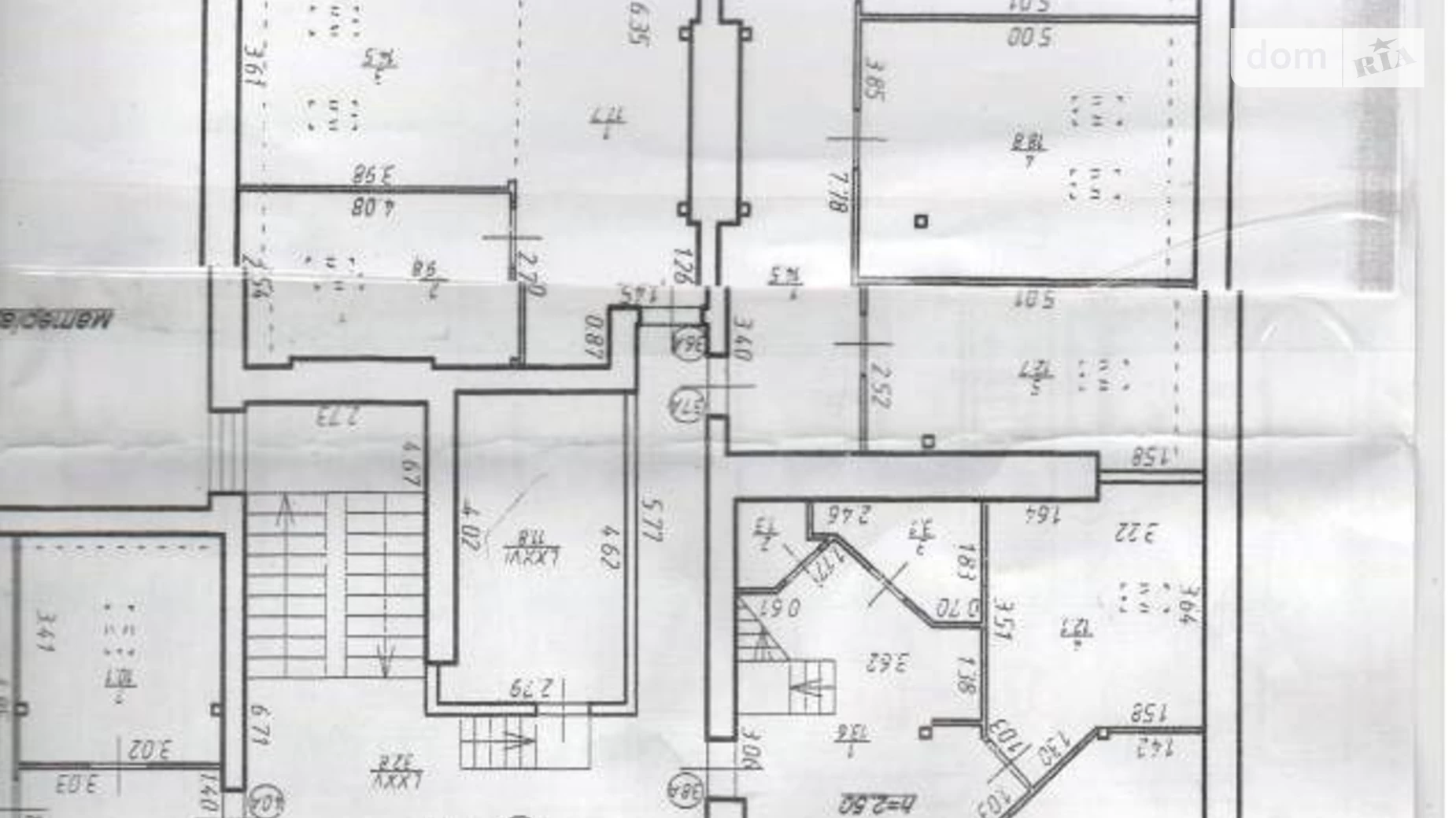 Продается 4-комнатная квартира 130 кв. м в Ивано-Франковске, ул. Независимости, 126 - фото 3