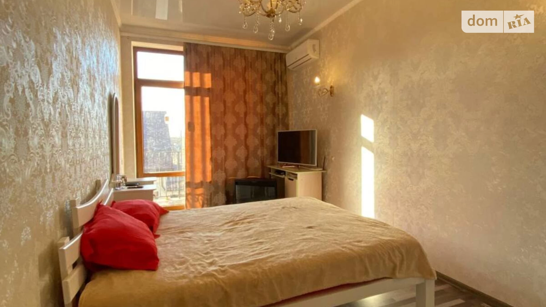 Продается 2-комнатная квартира 87 кв. м в Черноморске, ул. Радостная - фото 4