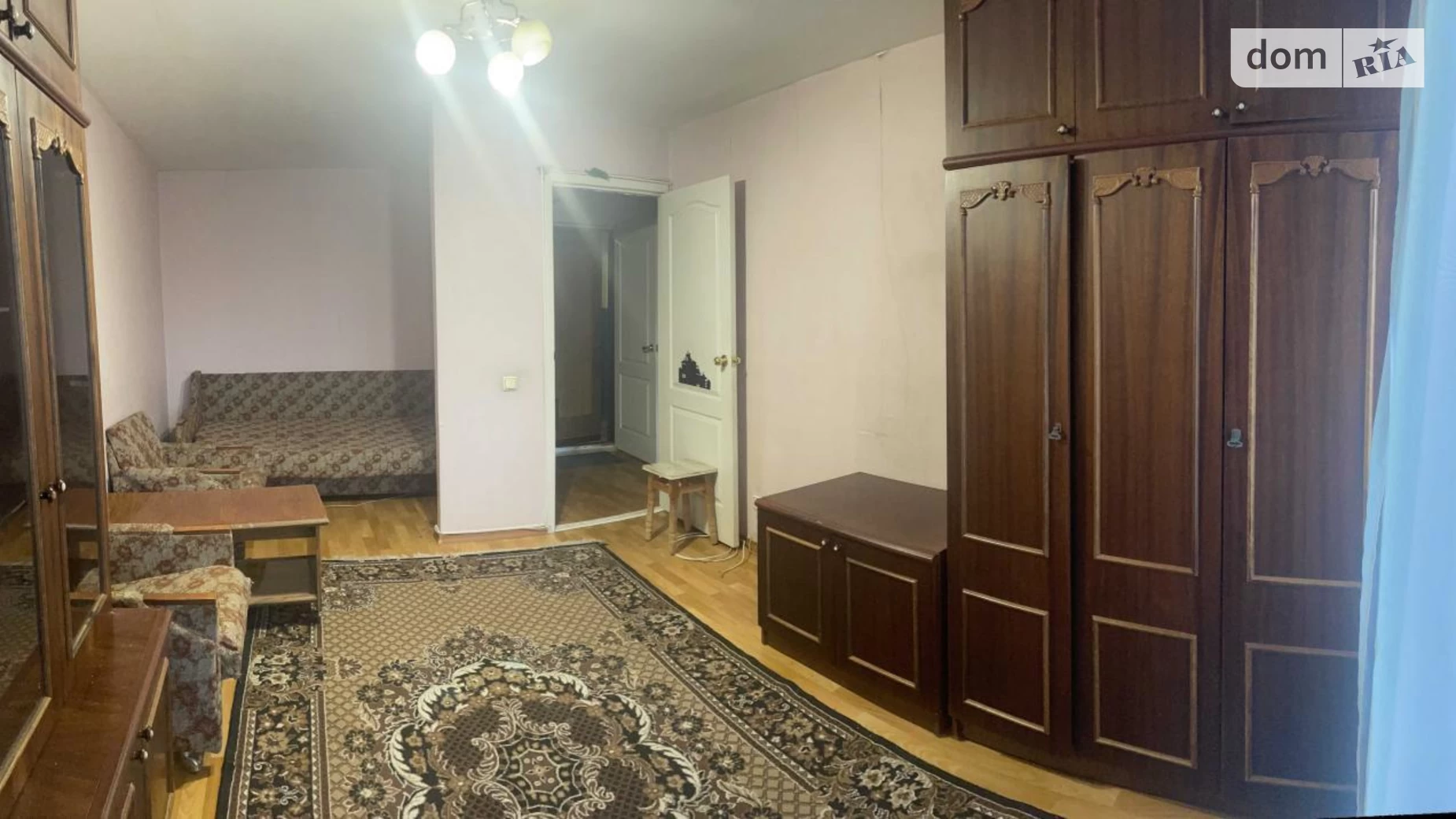 Продается 1-комнатная квартира 36.3 кв. м в Днепре, просп. Героев