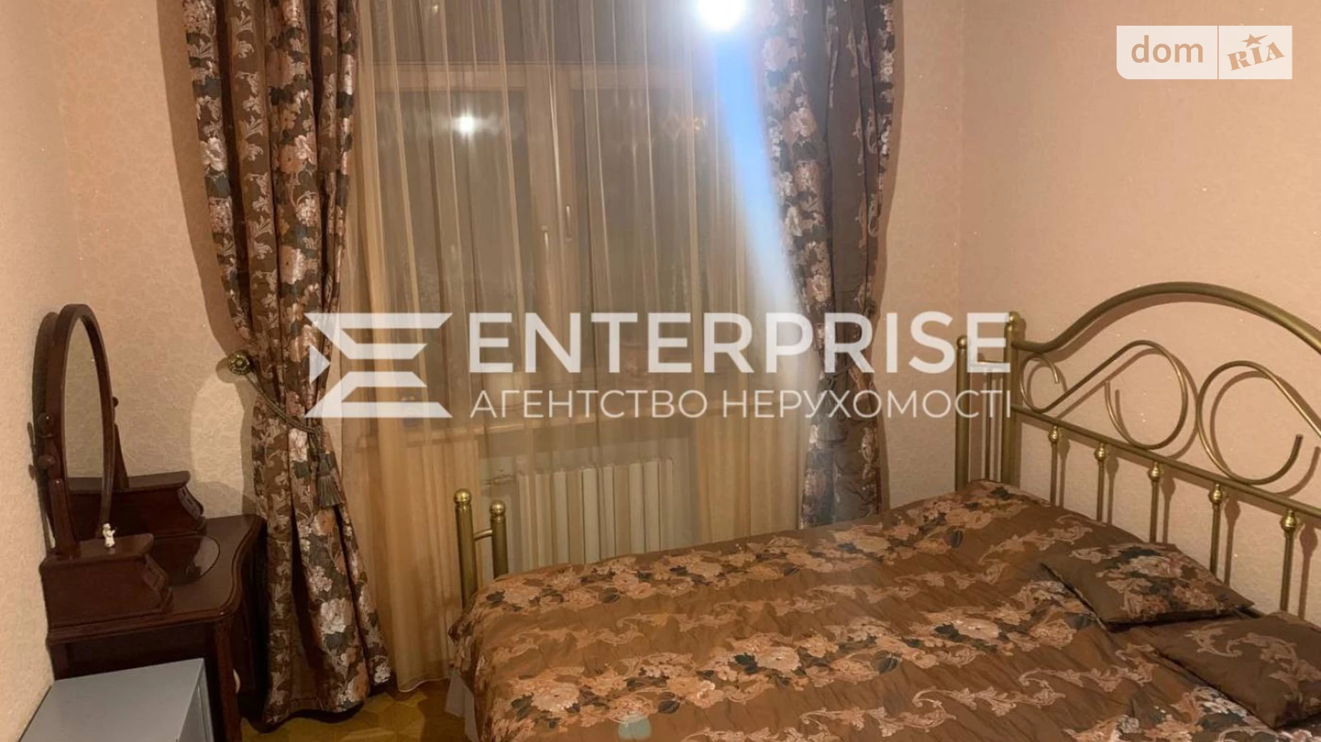 Продается 3-комнатная квартира 72 кв. м в Киеве, ул. Лондонская(Питерская), 4 - фото 3