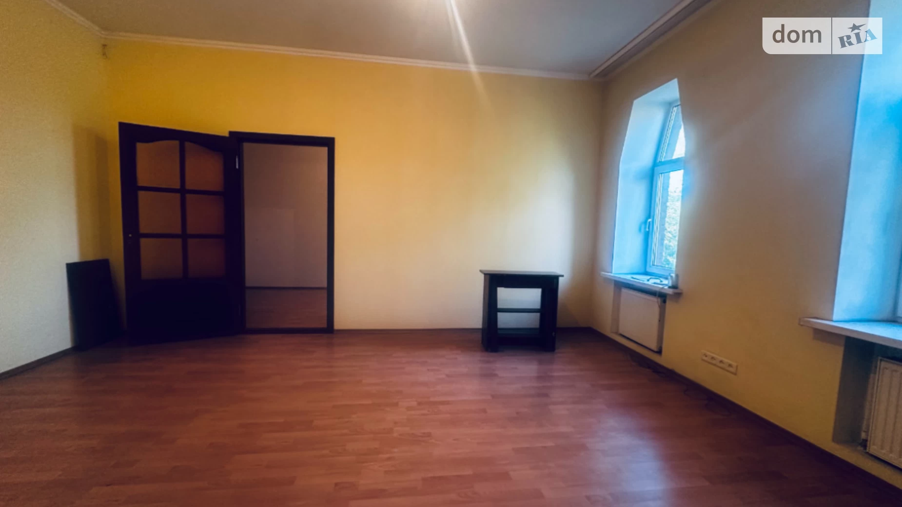 Продается 2-комнатная квартира 51 кв. м в Днепре, ул. Ивасюка Владимира