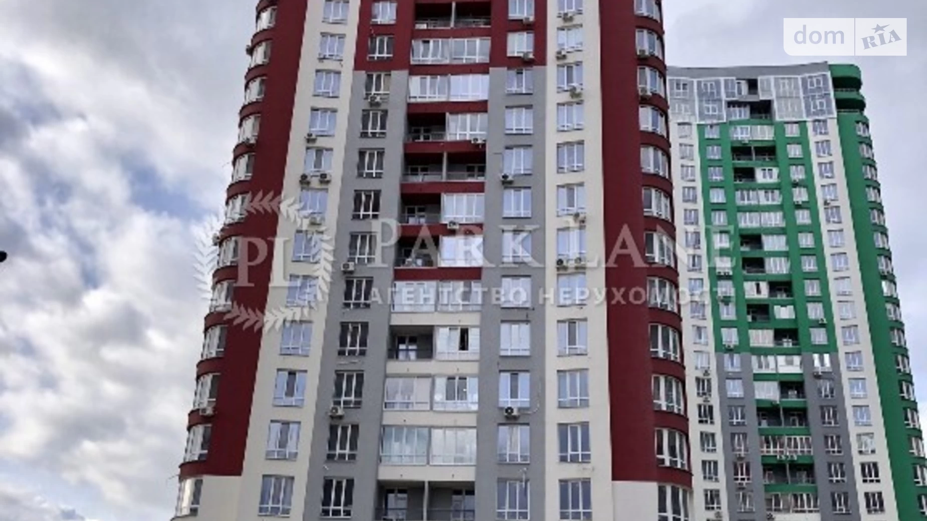 Продается 2-комнатная квартира 62 кв. м в Киеве, ул. Каховская, 60