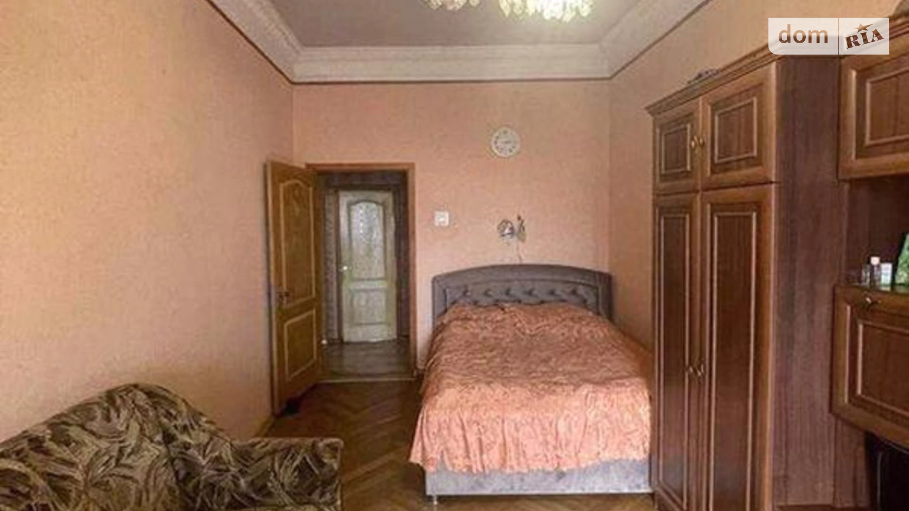 Продается 3-комнатная квартира 74 кв. м в Киеве, просп. Берестейский(Победы), 45