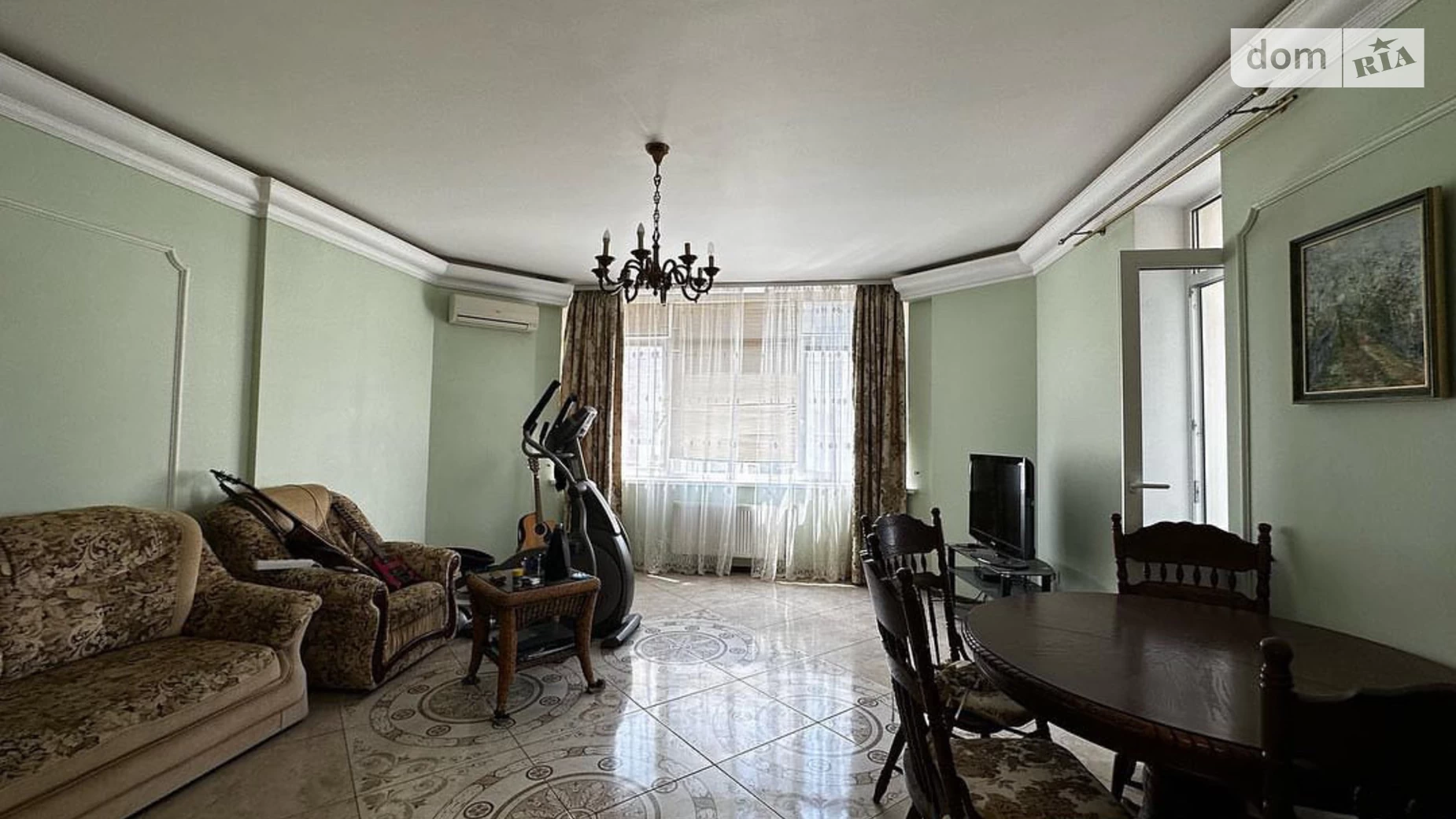 Продается 3-комнатная квартира 116 кв. м в Николаеве, просп. Героев Украины
