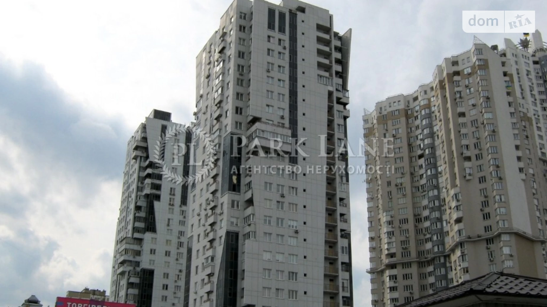 Продается 3-комнатная квартира 115 кв. м в Киеве, ул. Срибнокильская, 3Б