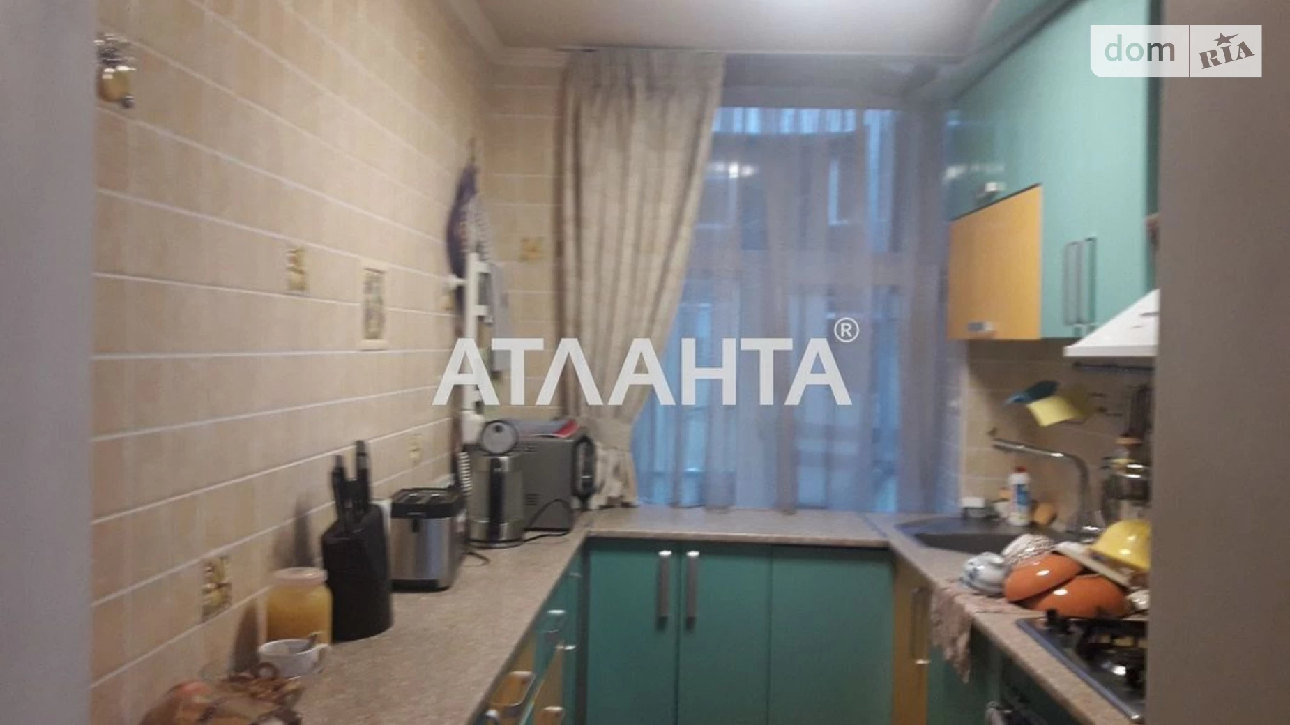 Продается 3-комнатная квартира 95 кв. м в Одессе, ул. Екатерининская
