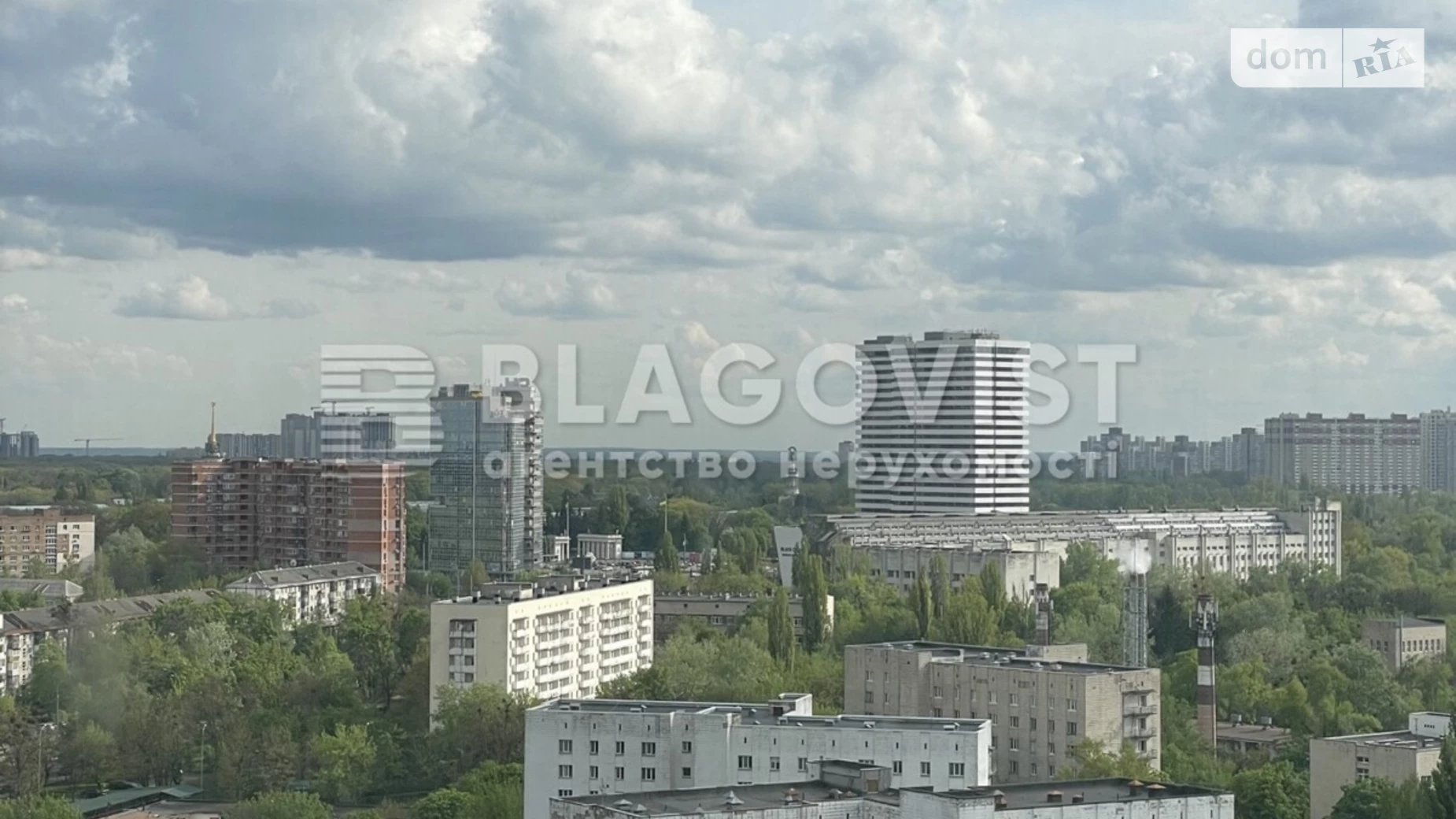 Продается 2-комнатная квартира 63 кв. м в Киеве, ул. Юлии Здановской(Михаила Ломоносова), 34Б