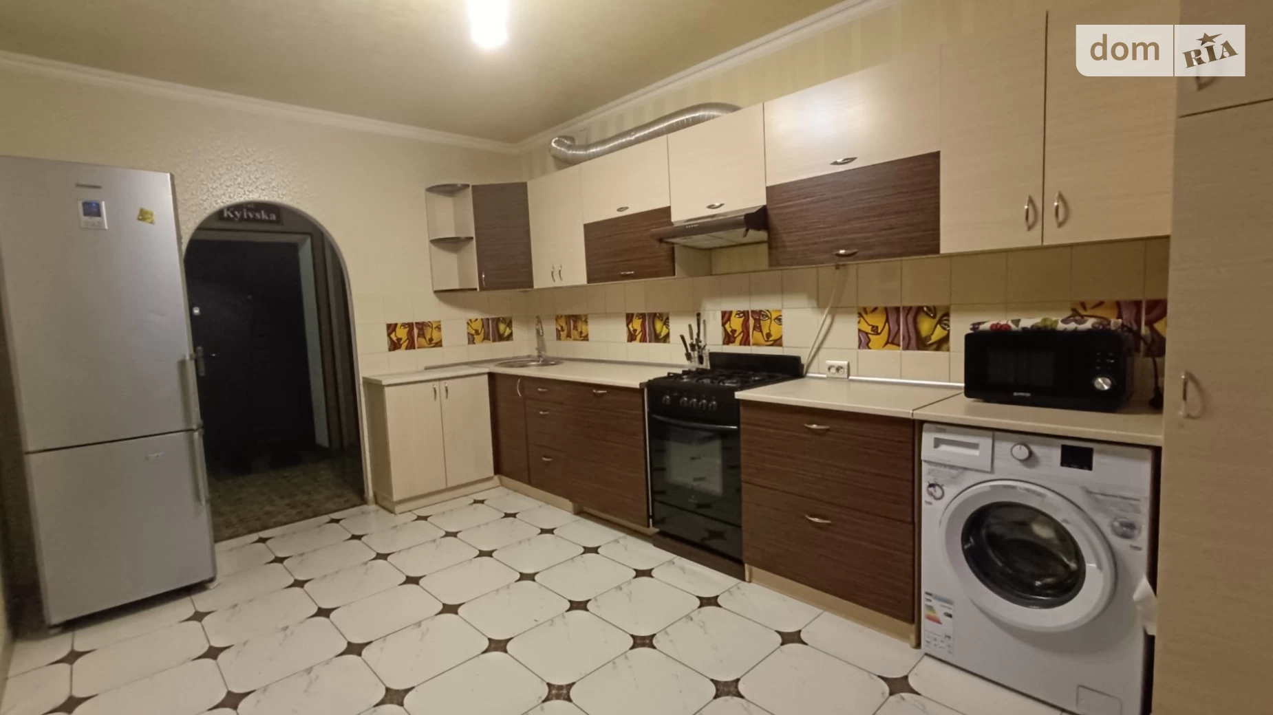Продается 1-комнатная квартира 61 кв. м в Виннице, ул. Вячеслава Черновола, 29