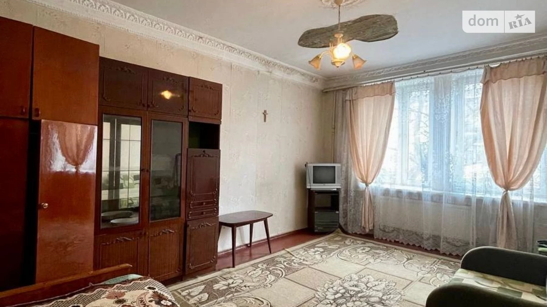Продається 1-кімнатна квартира 32 кв. м у Одесі, вул. Генерала Ватутіна
