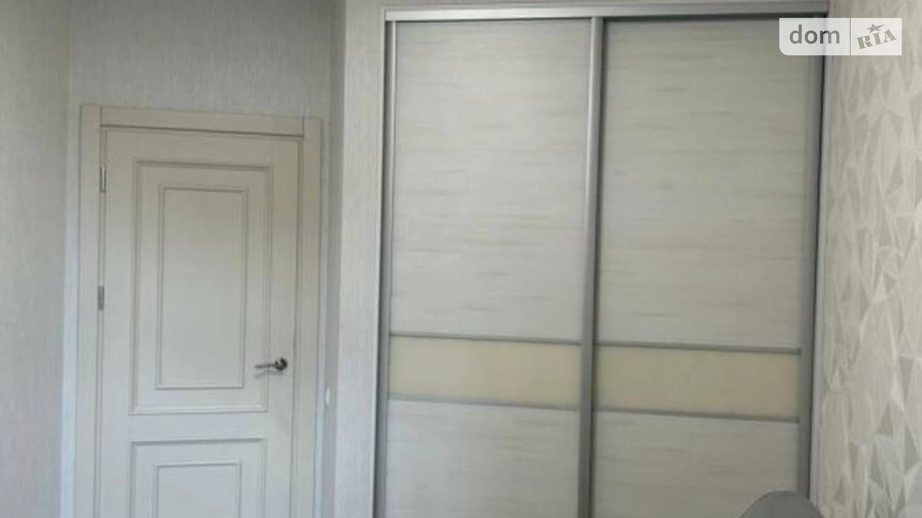 Продается 1-комнатная квартира 42 кв. м в Киеве, просп. Европейского Союза(Правды), 45 - фото 2