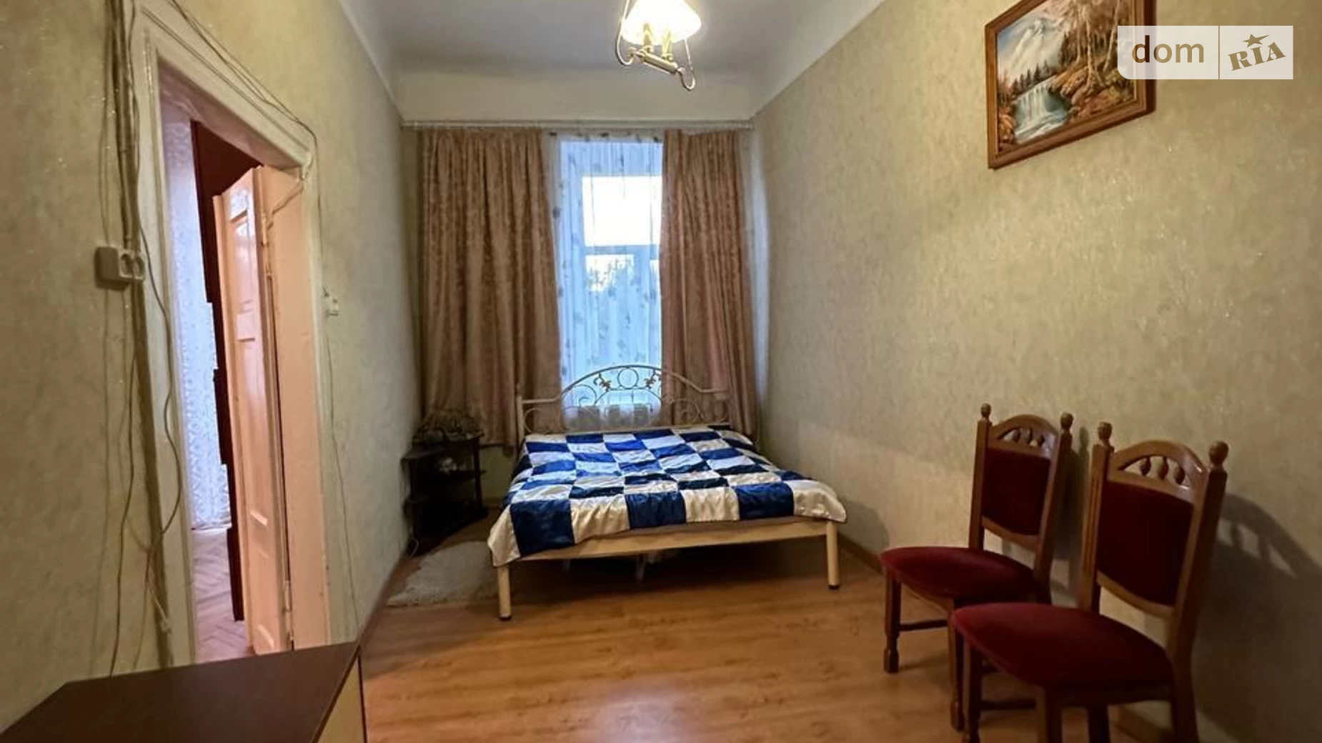 Продается 3-комнатная квартира 72 кв. м в Львове, пл. Князя Ярослава Осмомысла