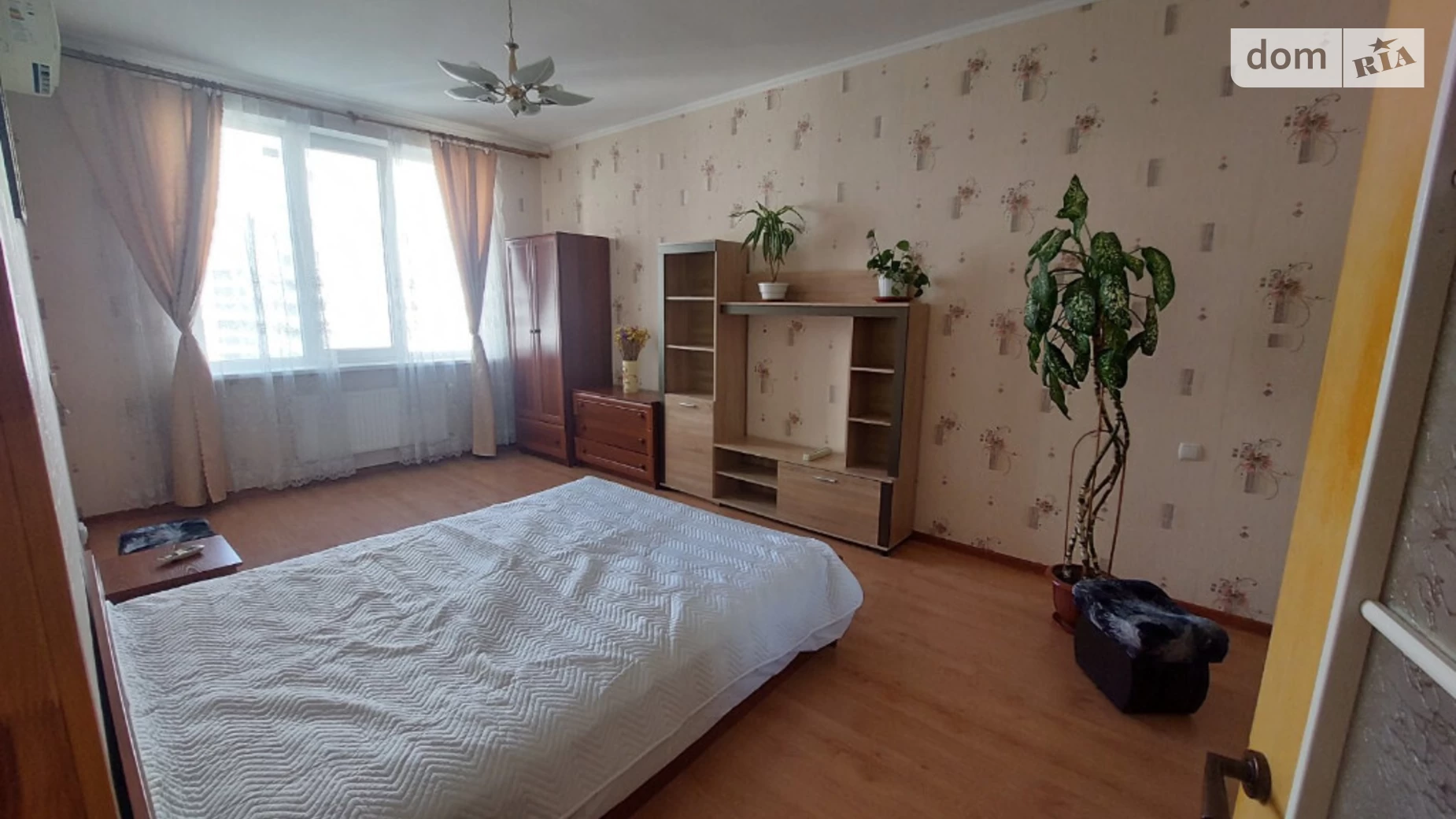 Продается 1-комнатная квартира 44 кв. м в Одессе, ул. Люстдорфская дорога, 55/2 - фото 2