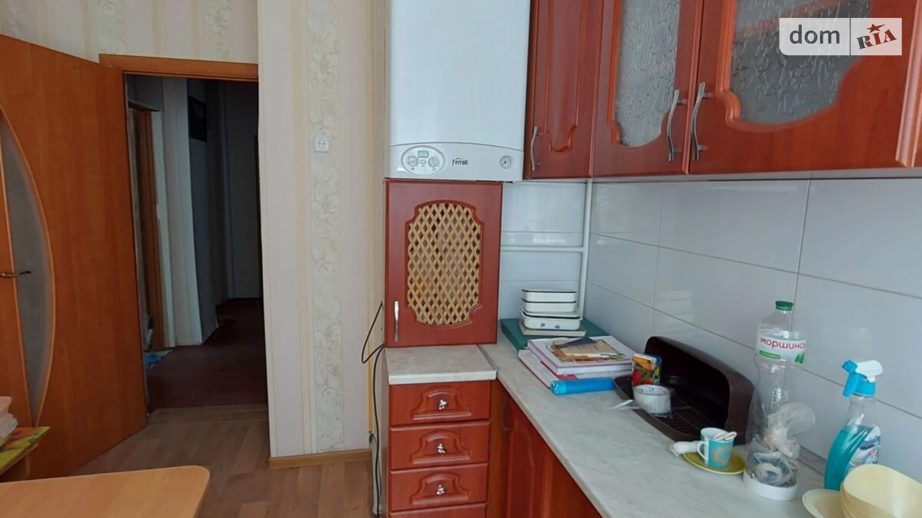 Продается 3-комнатная квартира 71 кв. м в Звягеле, ул. Александра Чернявского(Адмирала Ушакова), 19