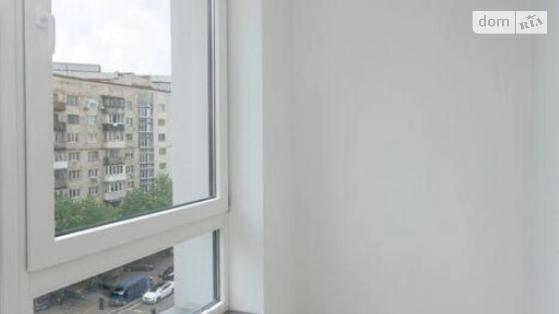 Продается 1-комнатная квартира 43 кв. м в Киеве, ул. Митрополита Василия Липковского(Урицкого), 38