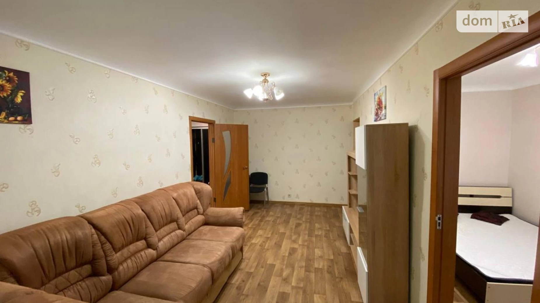Продається 3-кімнатна квартира 56.5 кв. м у Дніпрі, вул. Севастопольська