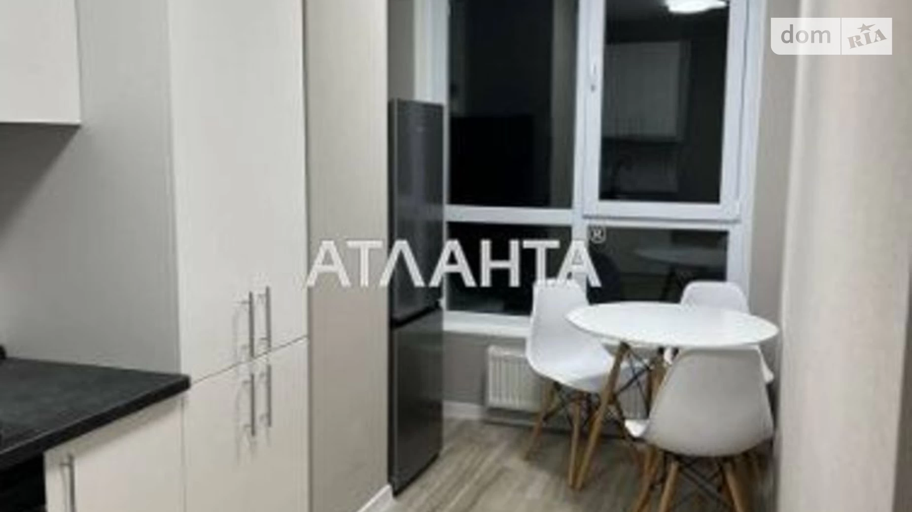 Продається 1-кімнатна квартира 33.5 кв. м у Крюківщині, вул. Богуславська