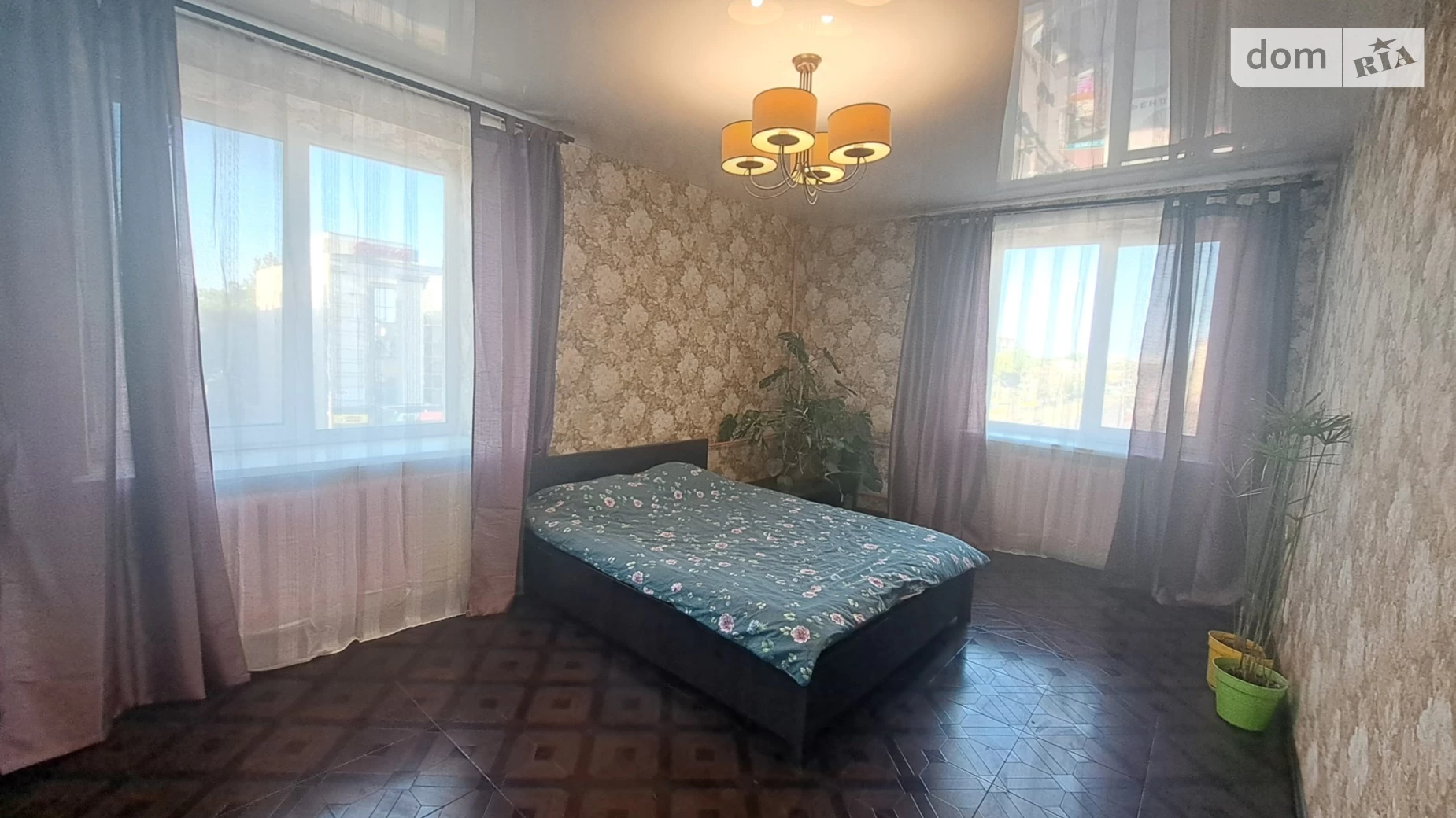 Продається 2-кімнатна квартира 61 кв. м у Миколаєві