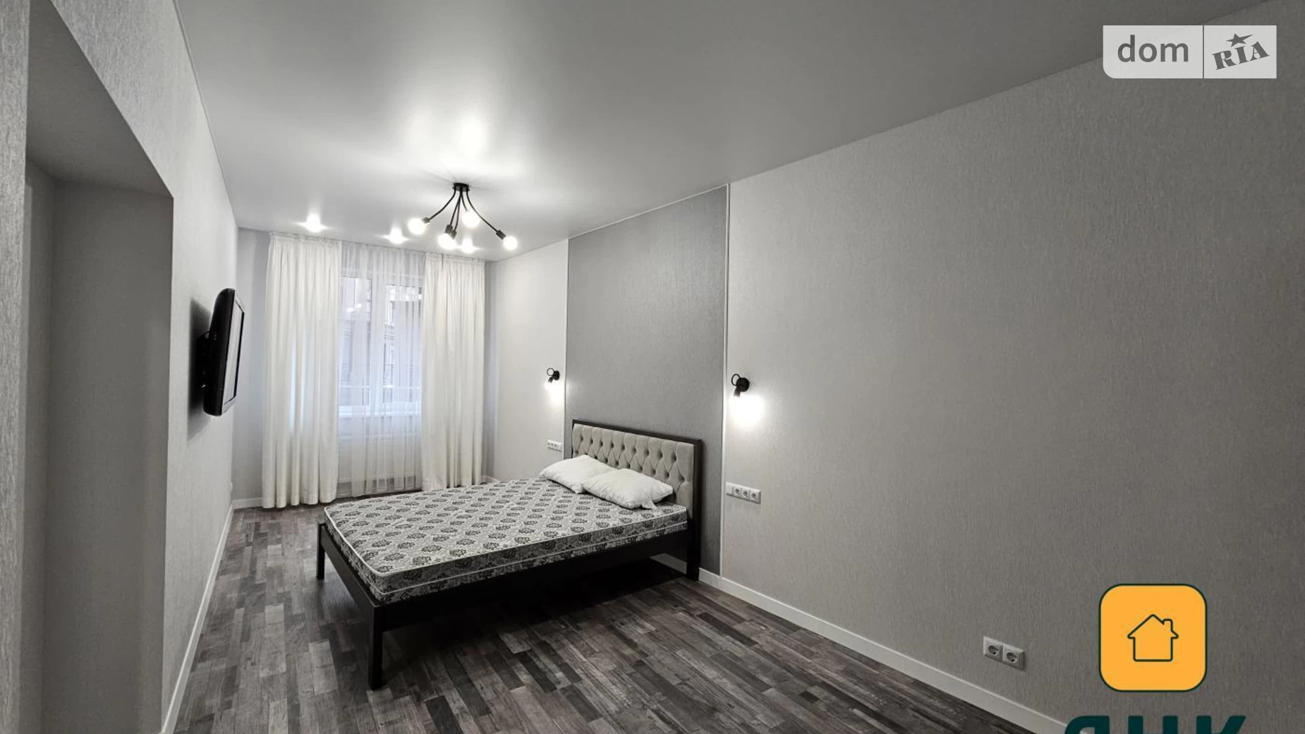 Продается 1-комнатная квартира 40 кв. м в Одессе, ул. Генуэзская, 3Б