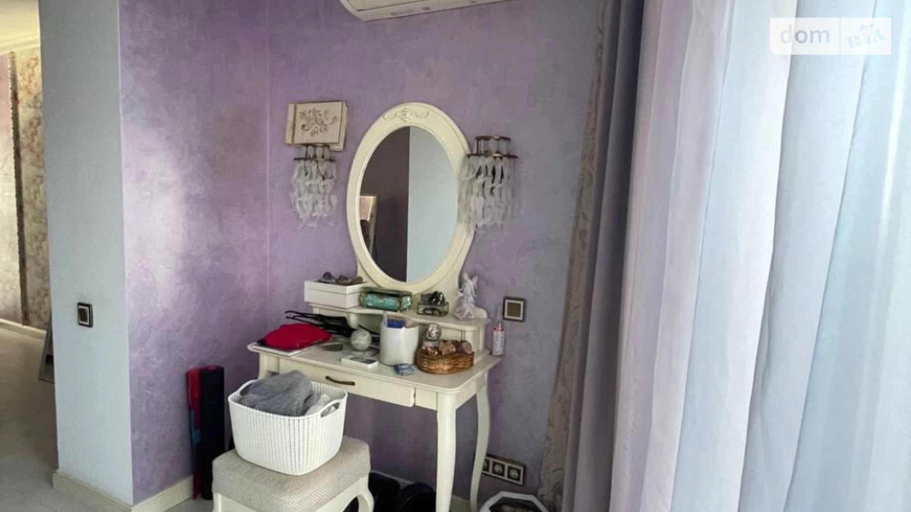 Продается 3-комнатная квартира 121 кв. м в Одессе, ул. Маразлиевская