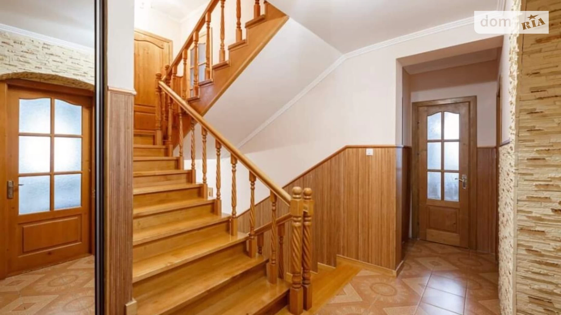 Продается дом на 2 этажа 357 кв. м с террасой, цена: 195000 $ - фото 2