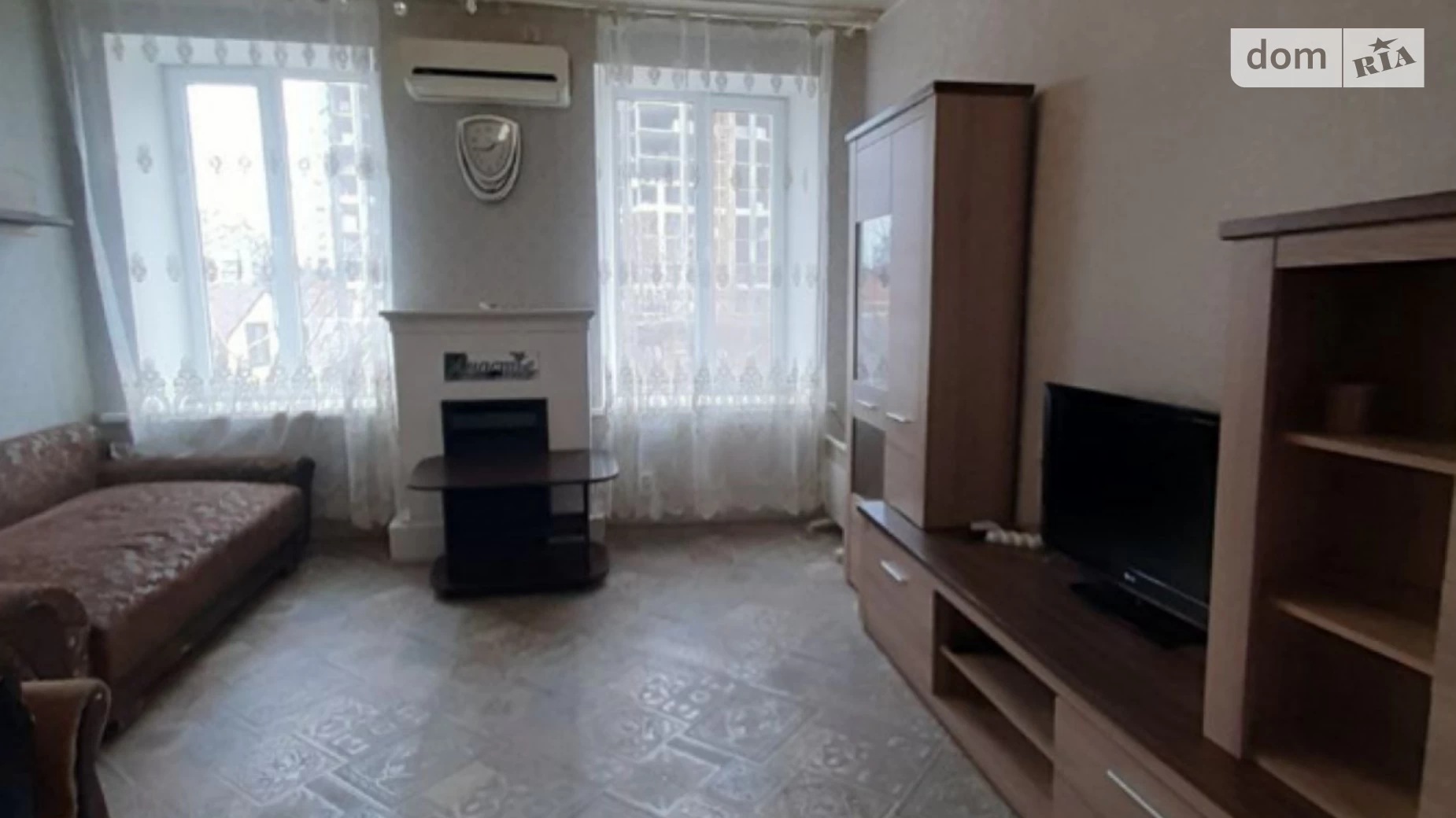 Продается 4-комнатная квартира 65 кв. м в Днепре, ул. Херсонская