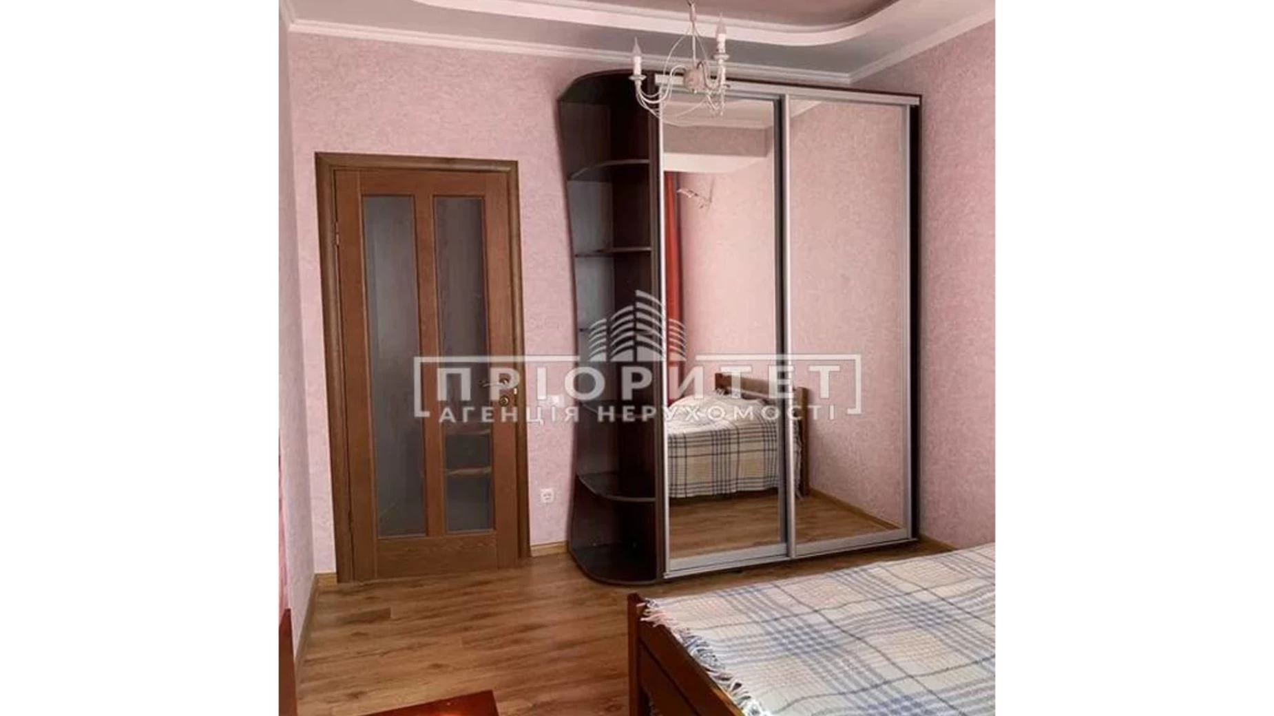 Продається 2-кімнатна квартира 64 кв. м у Одесі, вул. Дача Ковалевського
