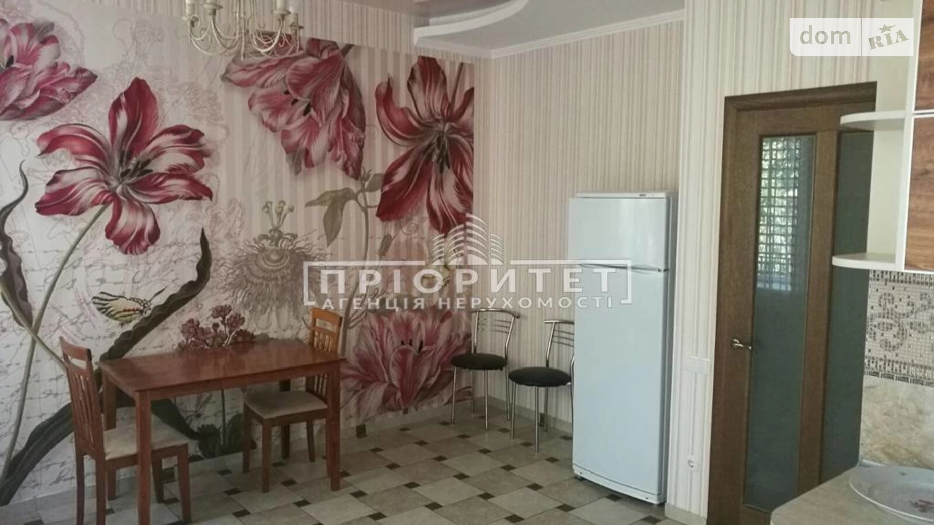 Продается 2-комнатная квартира 78 кв. м в Одессе, ул. Дача Ковалевского