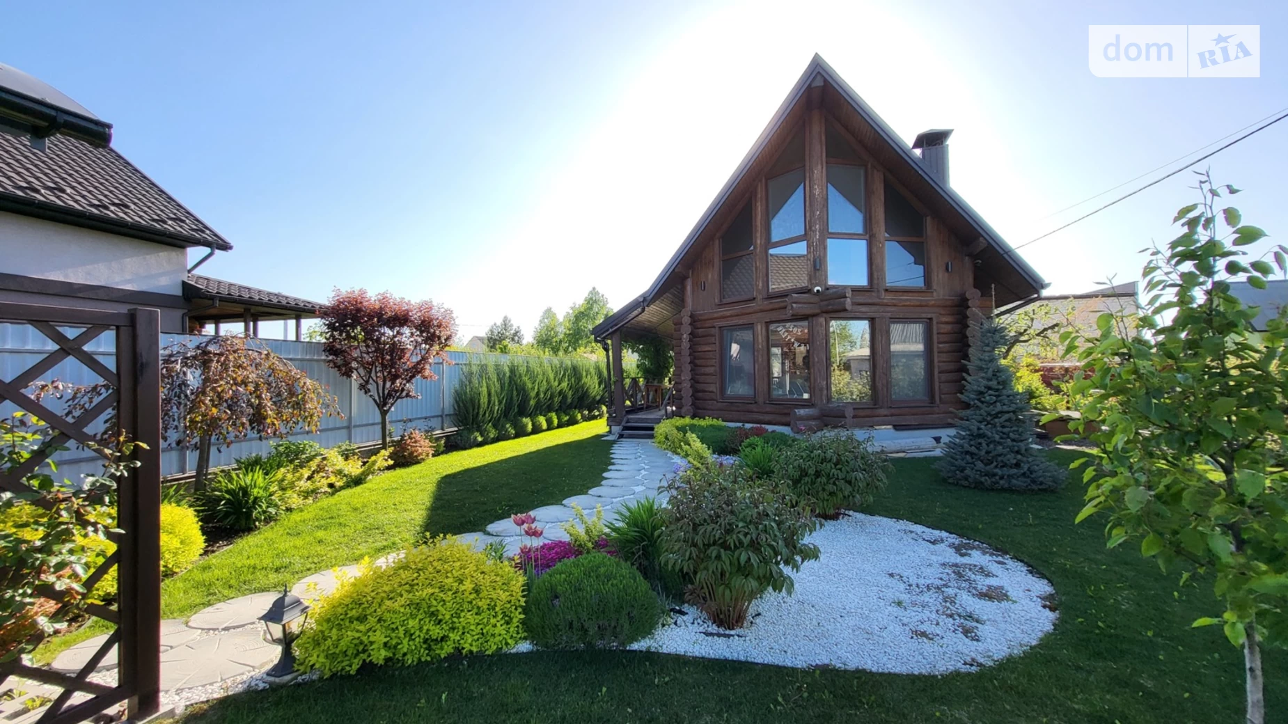 Продается дом на 2 этажа 80 кв. м с гаражом, цена: 120000 $ - фото 2