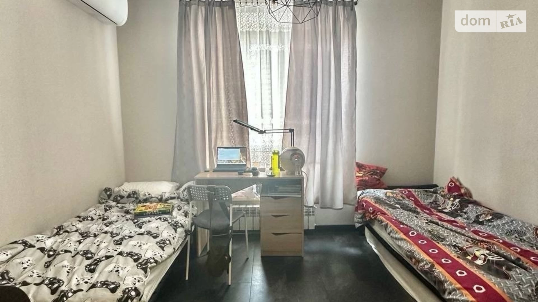 Продается 2-комнатная квартира 55 кв. м в Ирпене, ул. Василия Стуса(Пушкинская), 25Д