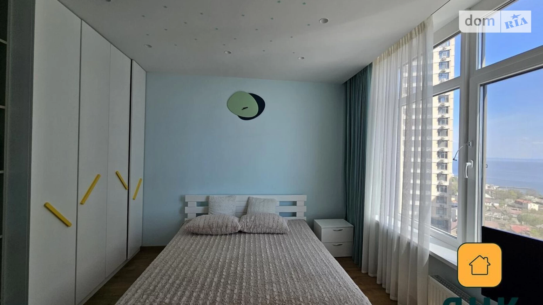 Продается 3-комнатная квартира 104 кв. м в Одессе
