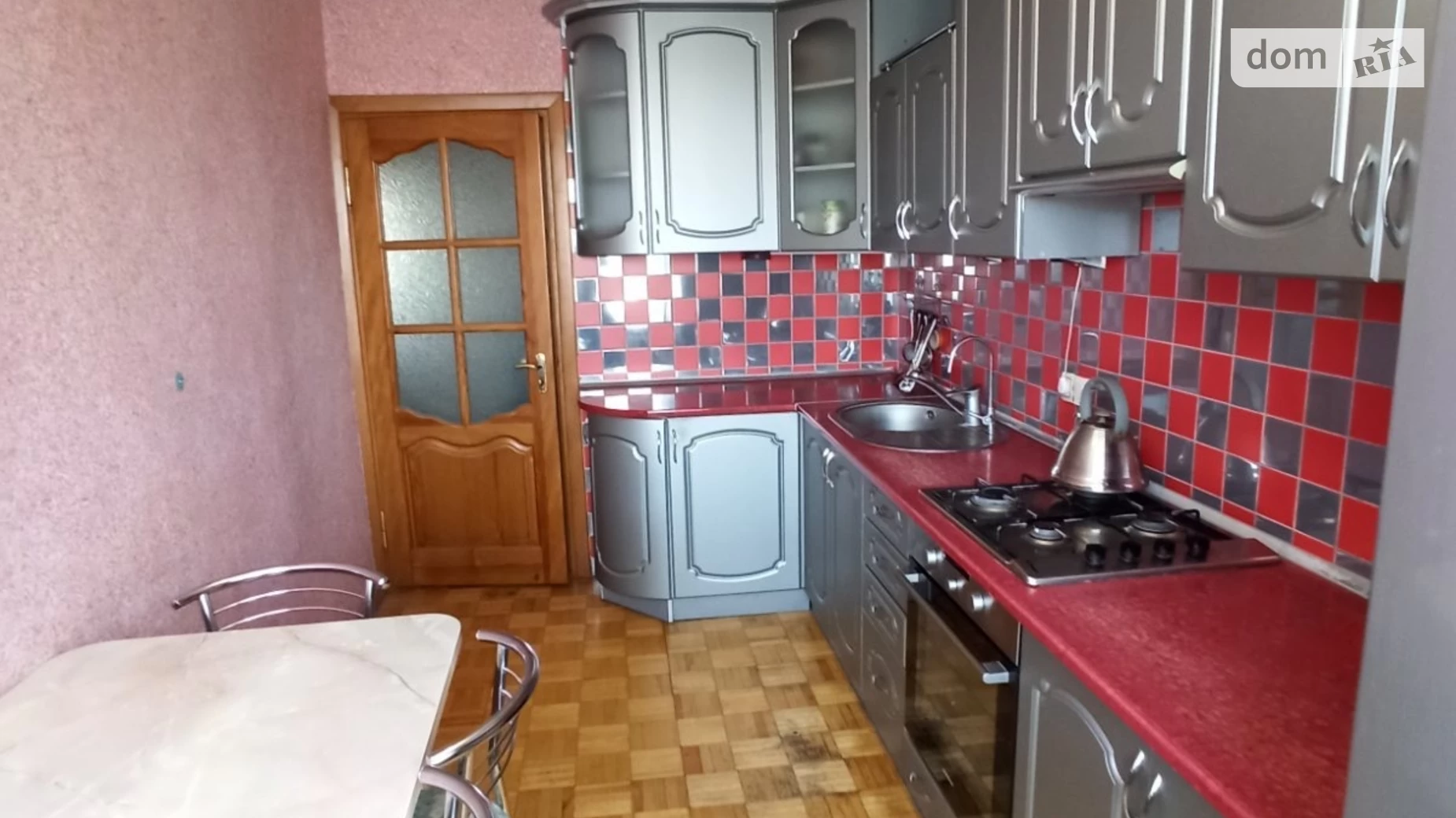 Продается 3-комнатная квартира 67 кв. м в Ровно, ул. Степана Бандеры, 15А - фото 3