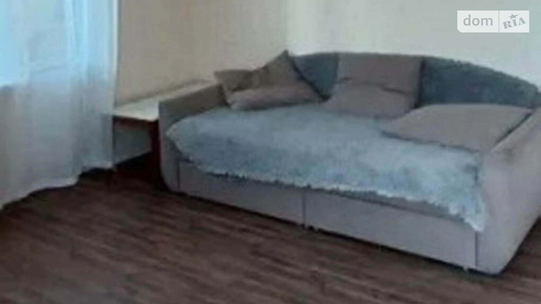Продается 1-комнатная квартира 43 кв. м в Одессе, просп. Небесной Сотни