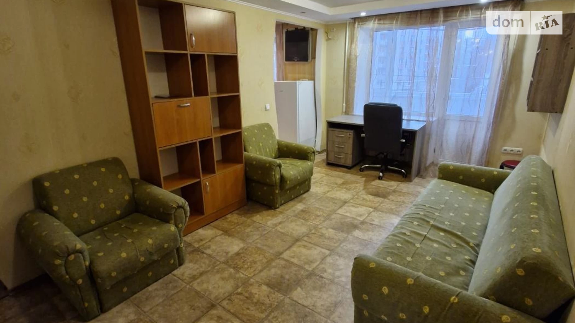 Продается 2-комнатная квартира 47 кв. м в Днепре, ул. Гусенко - фото 2