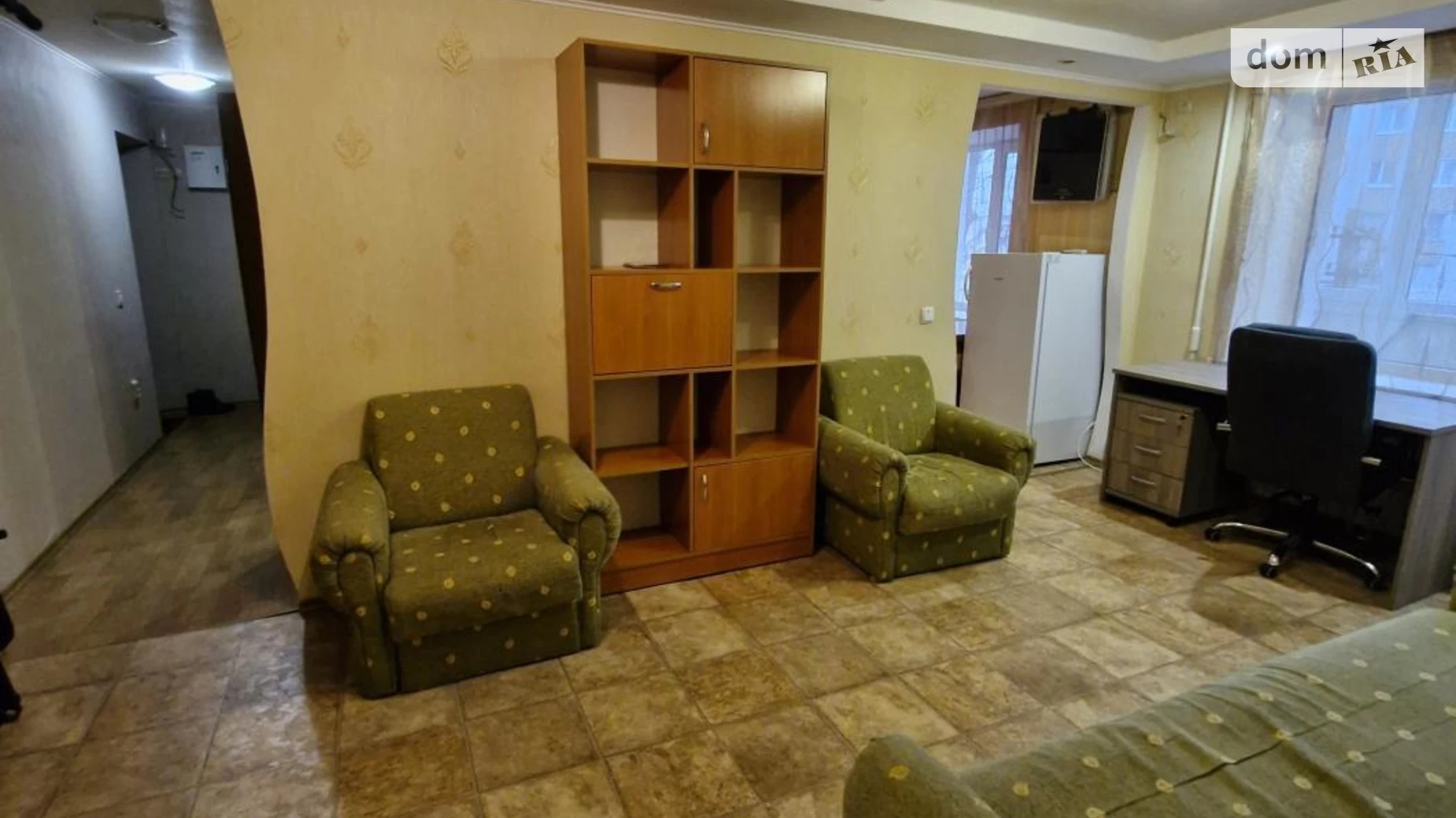 Продается 2-комнатная квартира 47 кв. м в Днепре, ул. Гусенко