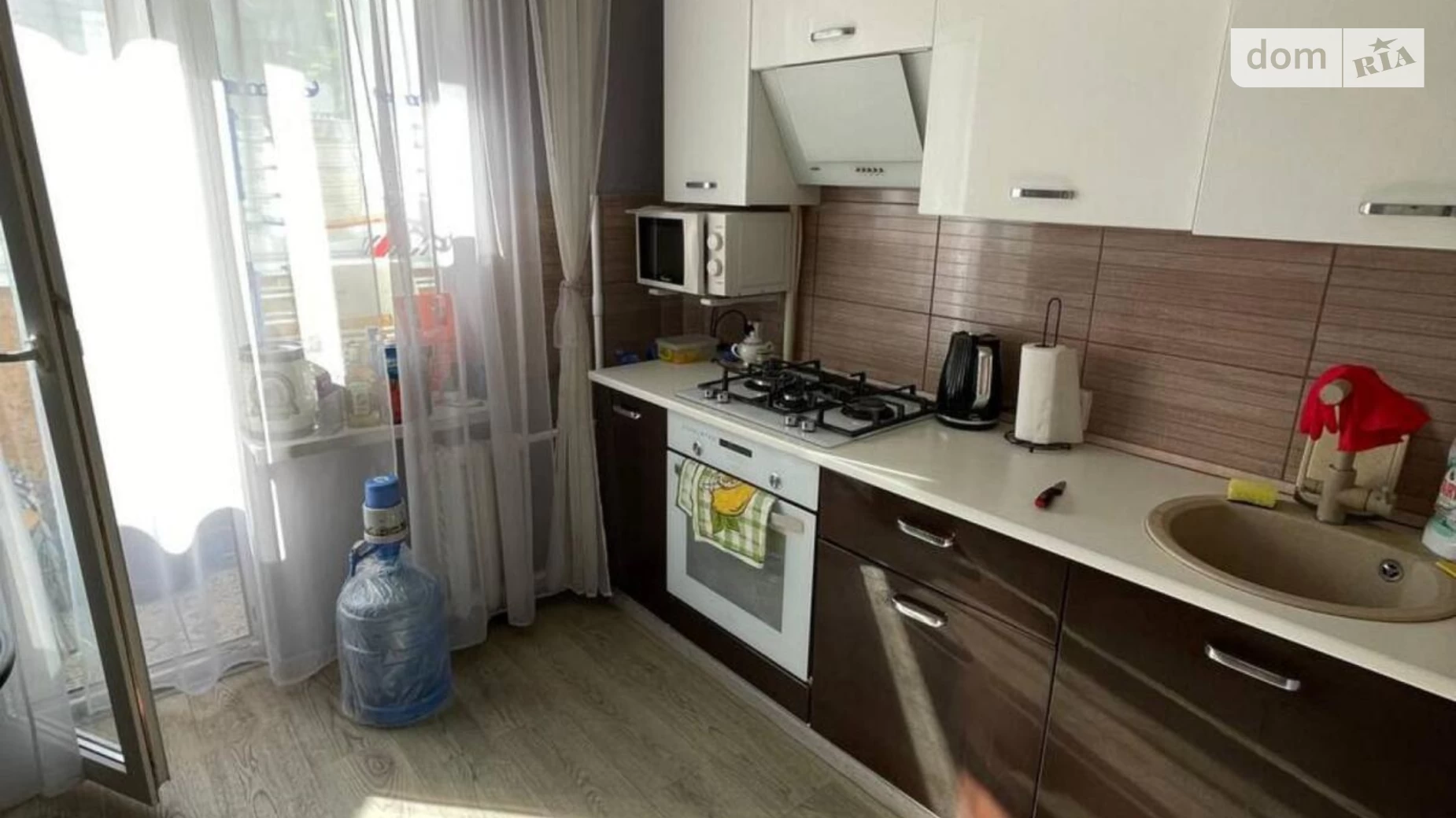 Продается 2-комнатная квартира 52.5 кв. м в Днепре, ул. Немировича-Данченко