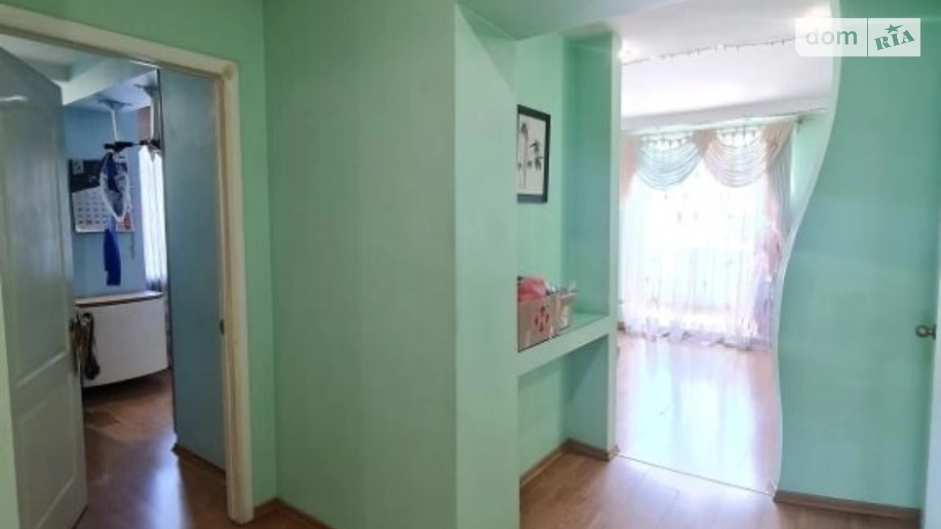 Продается 3-комнатная квартира 65 кв. м в Одессе, просп. Академика Глушко