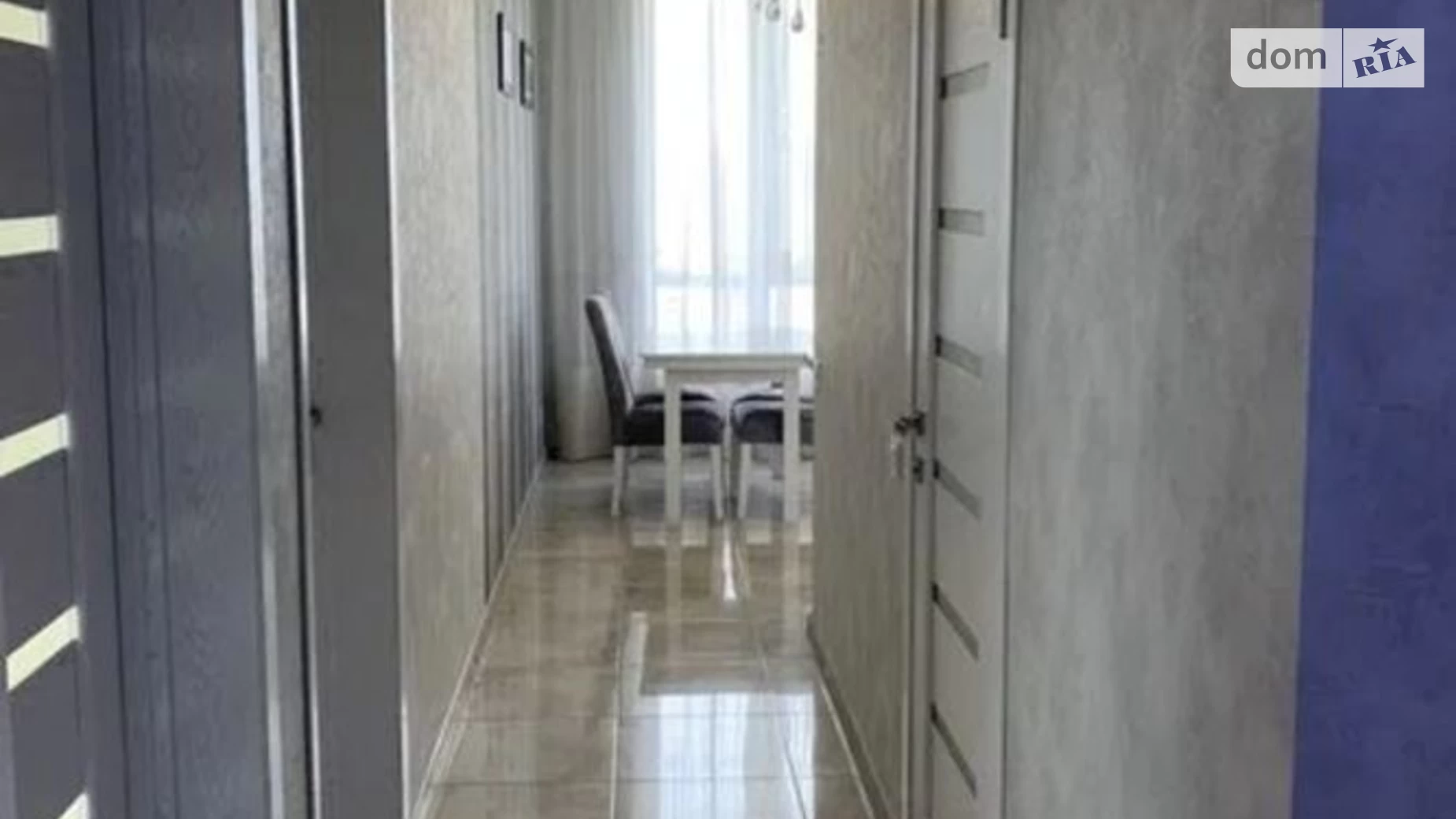 Продается 2-комнатная квартира 64 кв. м в Одессе, ул. Толбухина, 135
