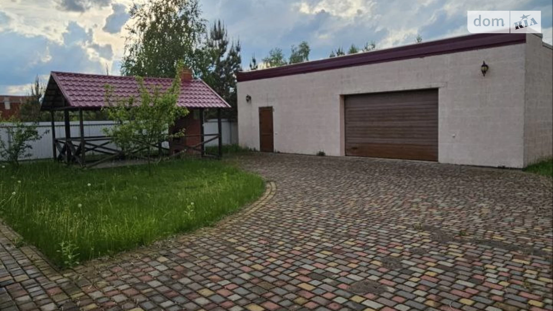Продается одноэтажный дом 60 кв. м с гаражом, ул. Леси Украинки, 52