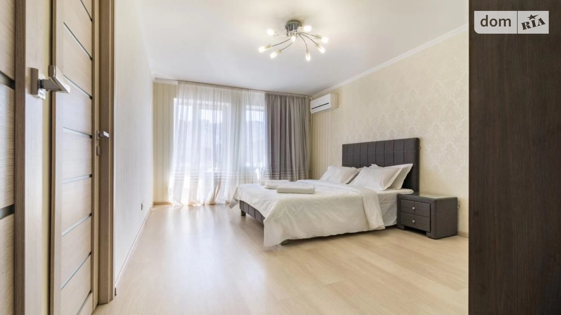 Продается 3-комнатная квартира 65 кв. м в Днепре, ул. Харьковская