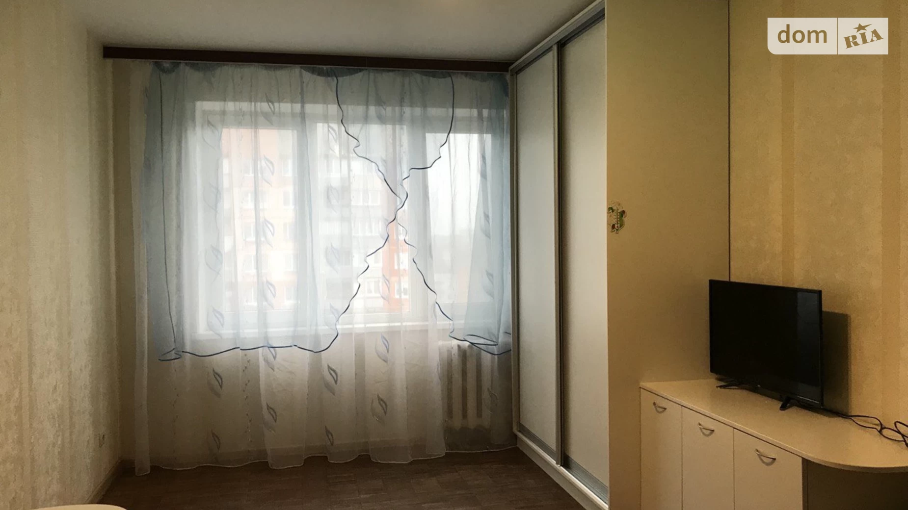 Продается 1-комнатная квартира 42 кв. м в Киеве, просп. Европейского Союза(Правды), 72 - фото 3