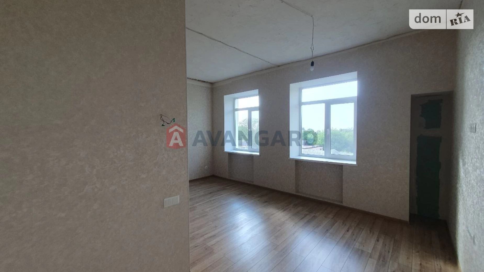 Продается 1-комнатная квартира 32 кв. м в Днепре, ул. Караваева