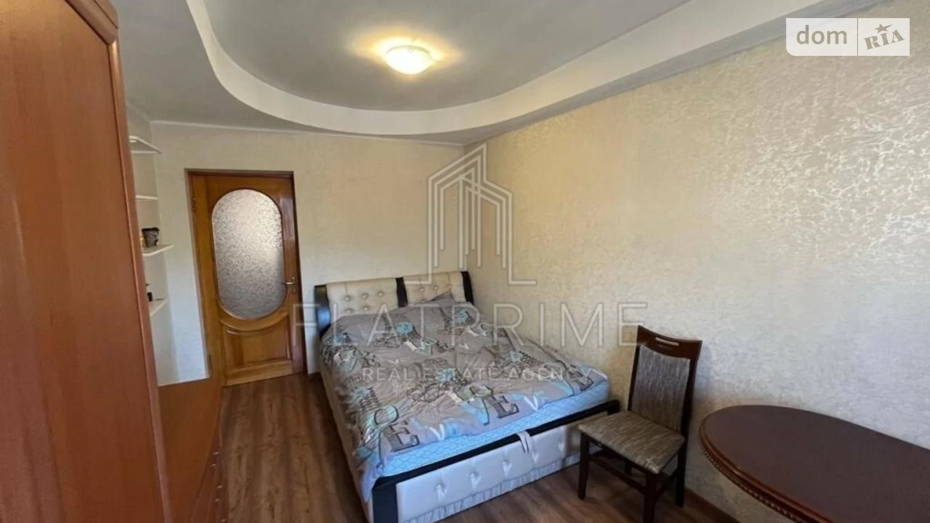 Продается 3-комнатная квартира 63 кв. м в Киеве, ул. Большая Васильковская, 102