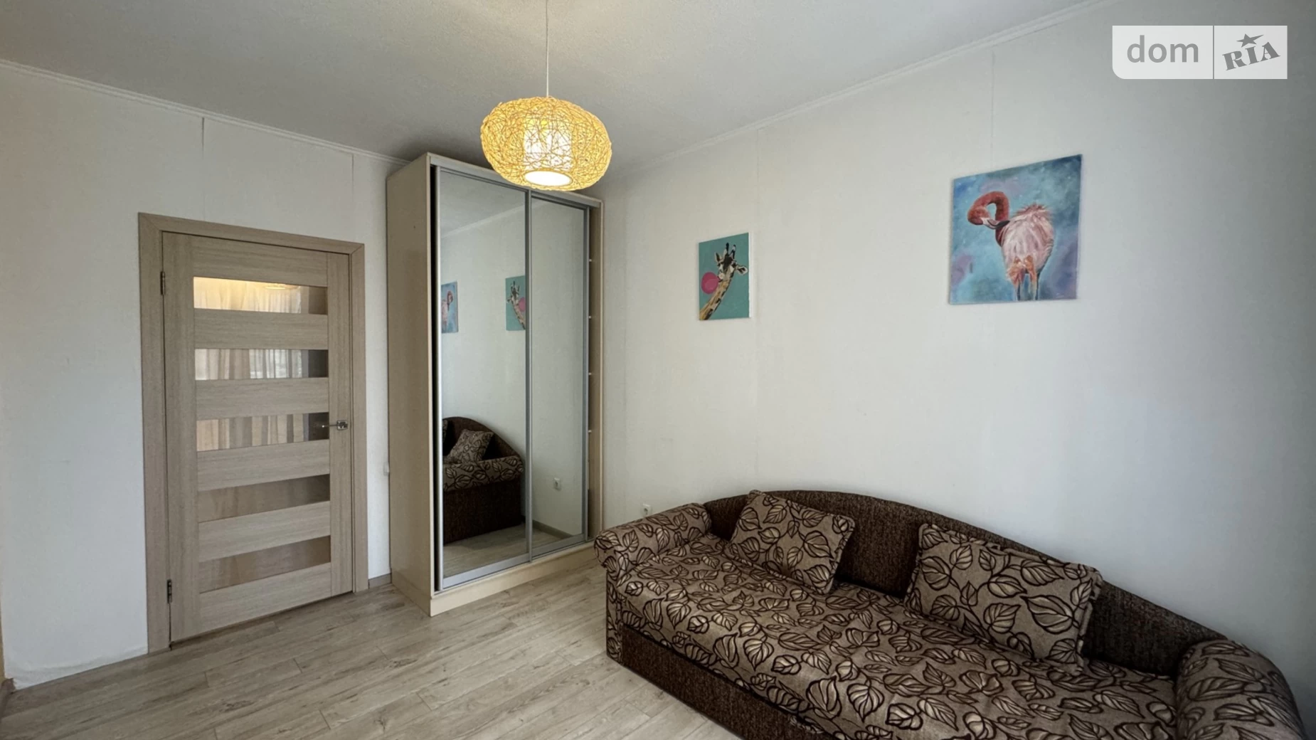 Продается 2-комнатная квартира 56 кв. м в Ирпене, ул. Николая Сингаевского(Новооскольская), 1Л