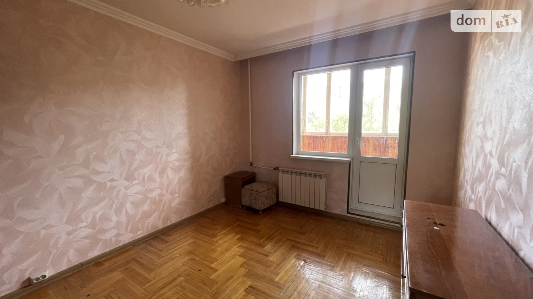 Продается 3-комнатная квартира 72 кв. м в Киеве, ул. Бориспольская, 34