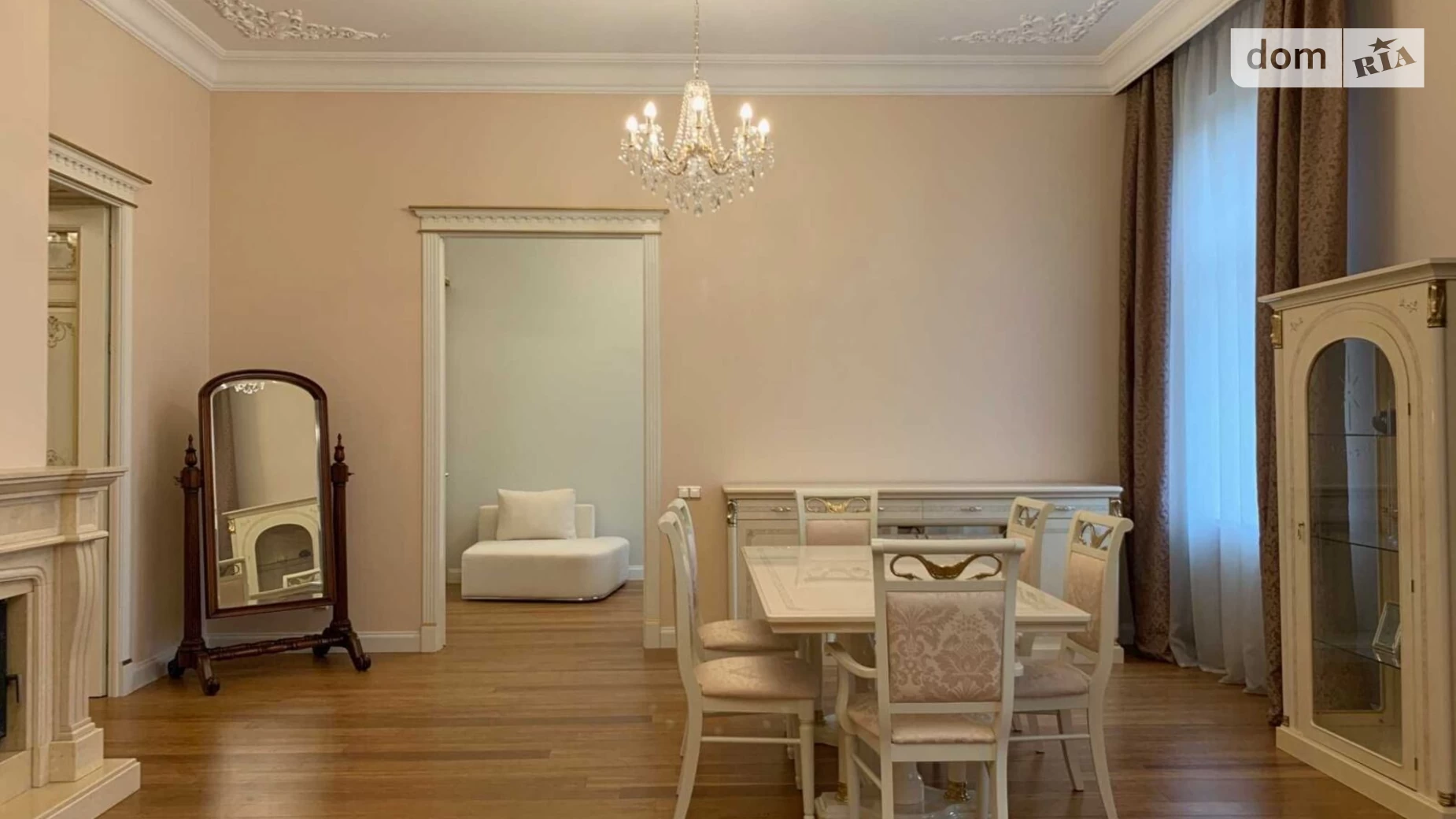Продается 3-комнатная квартира 114 кв. м в Львове, ул. Князя Романа - фото 2