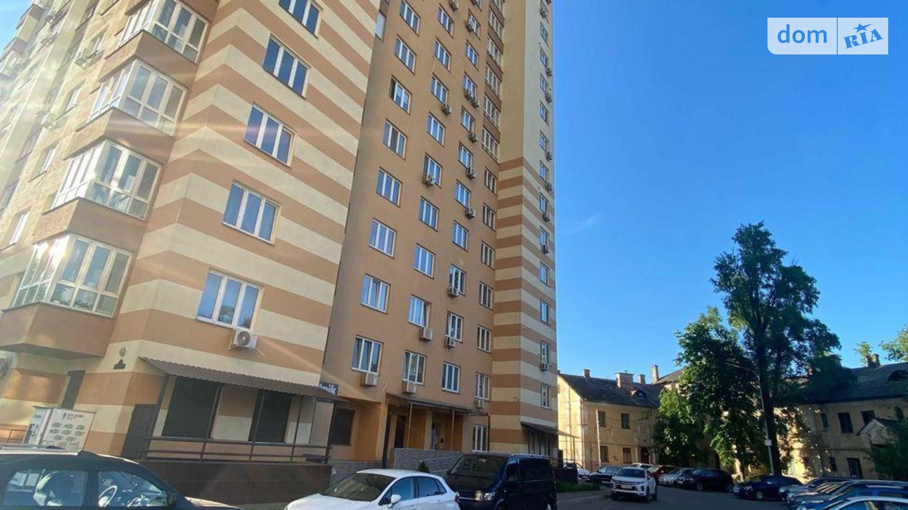 Продается 2-комнатная квартира 75 кв. м в Киеве, ул. Краковская, 27