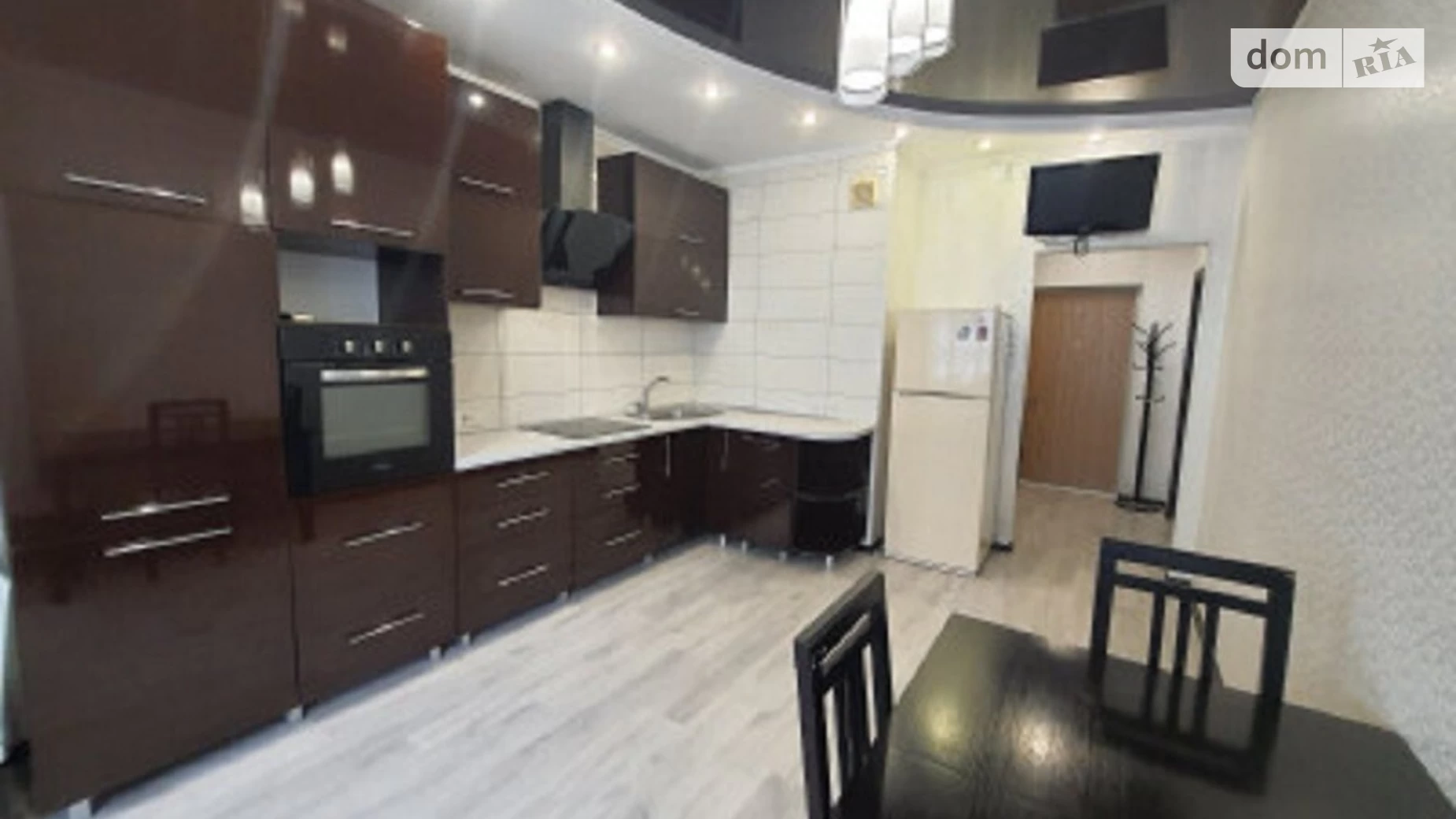 Продается 1-комнатная квартира 44 кв. м в Одессе, ул. Люстдорфская дорога, 55